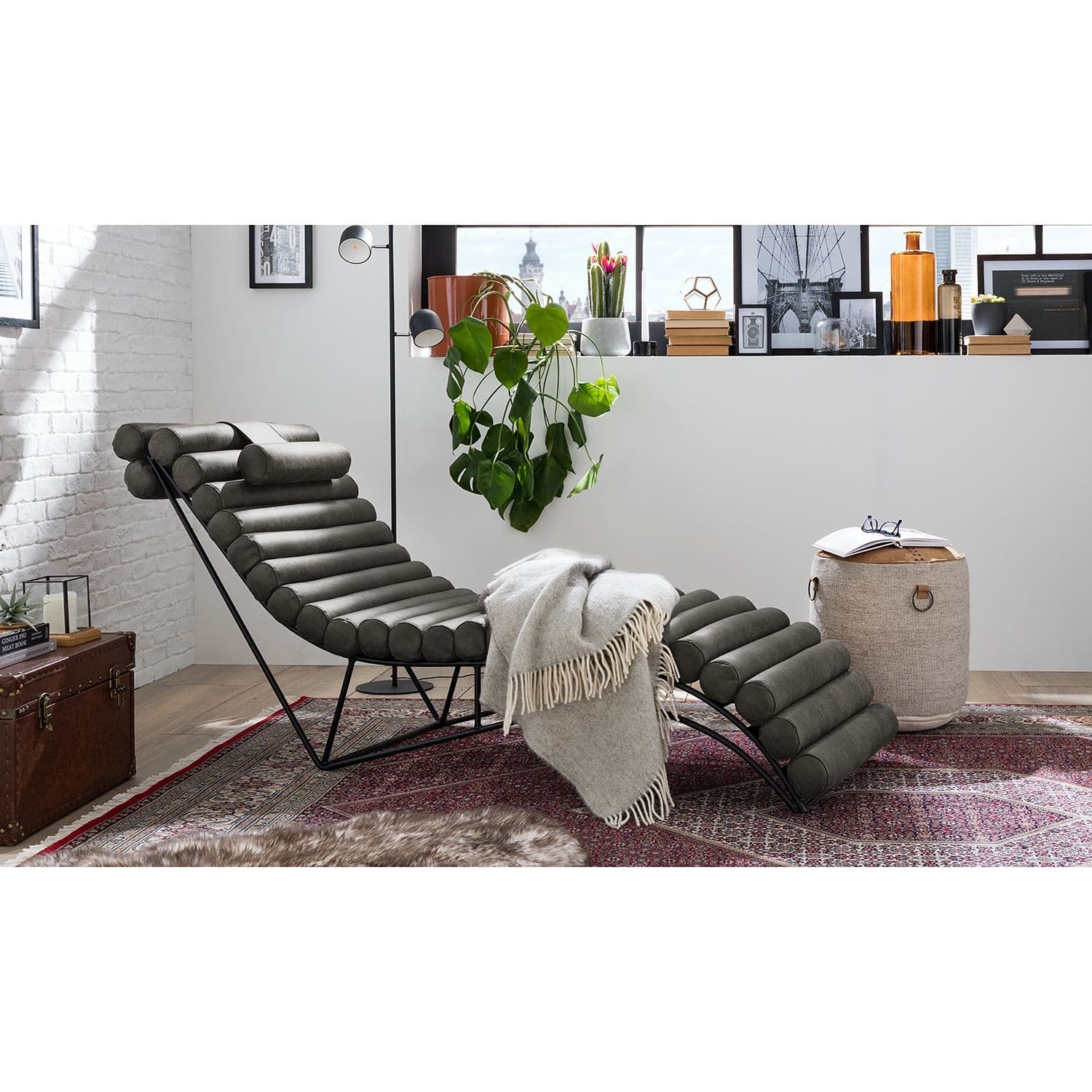 Chaise longue