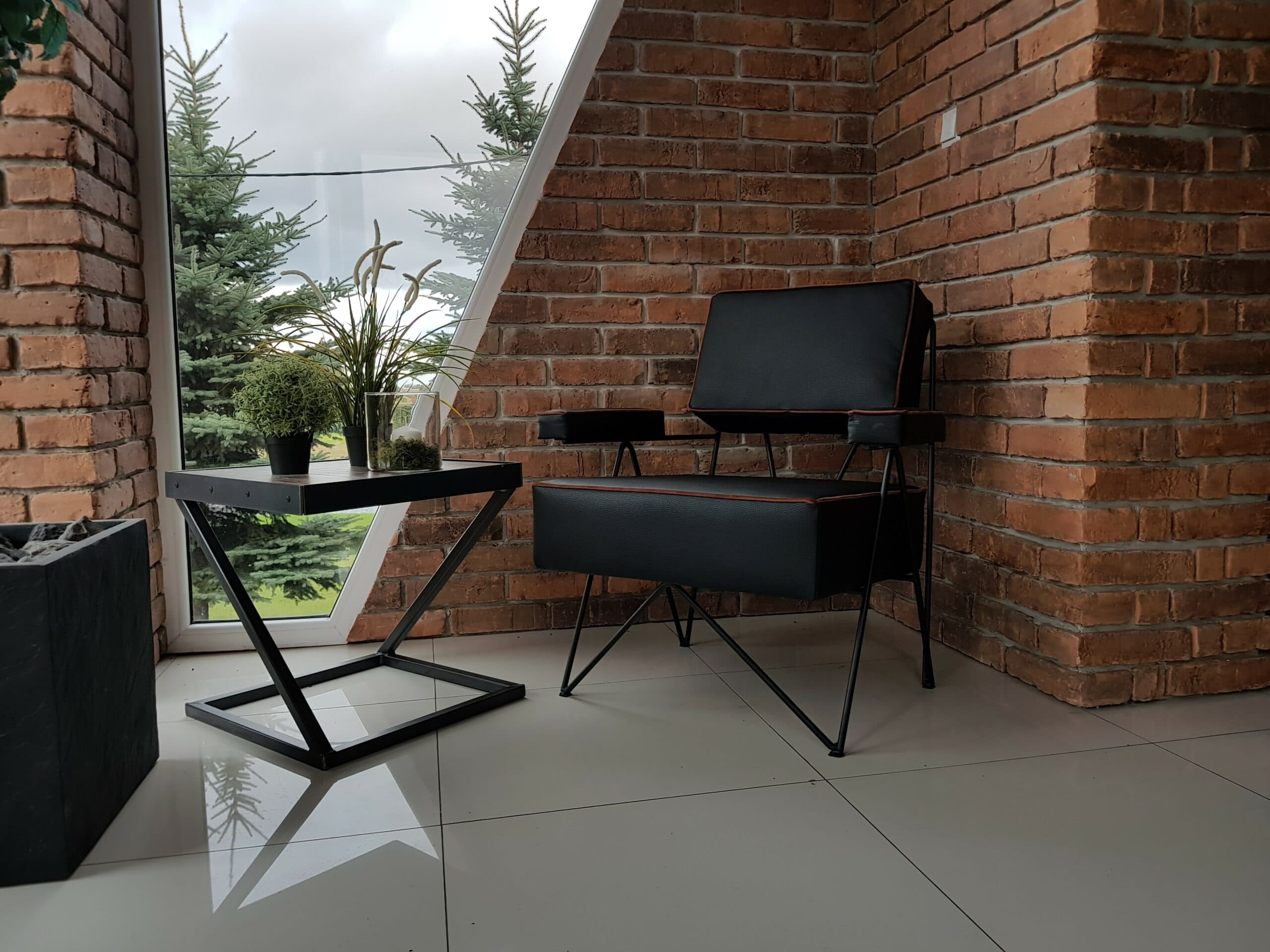 KING Armchair
