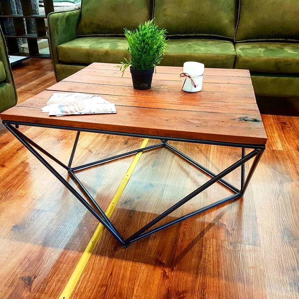 Foto van Oak coffee table 215